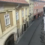 B&B Apartman Eger Apartment