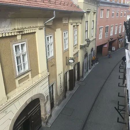 B&B Apartman Eger Apartment