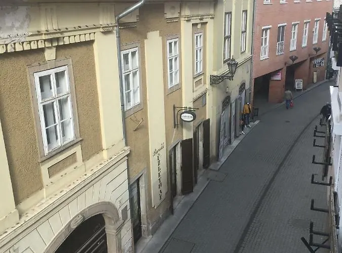 B&B Apartman Eger Apartment